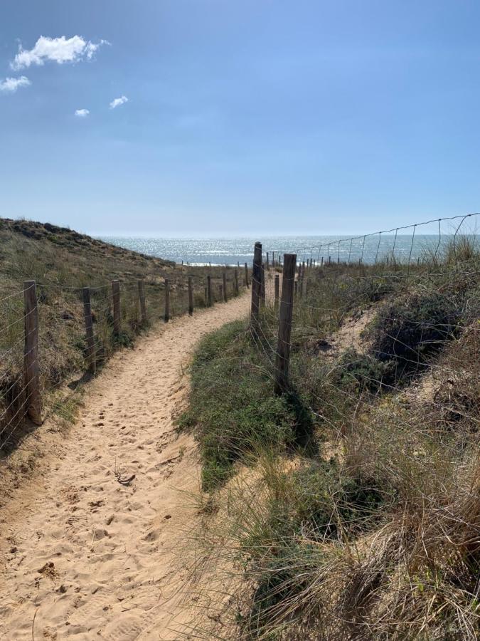 Maisonnette La Coti H5 Avec Piscine Interieure Chauffee, A 400 M De La Plage Et Menage De Fin Sejour Compris Saint-Georges-d'Oleron Exterior photo