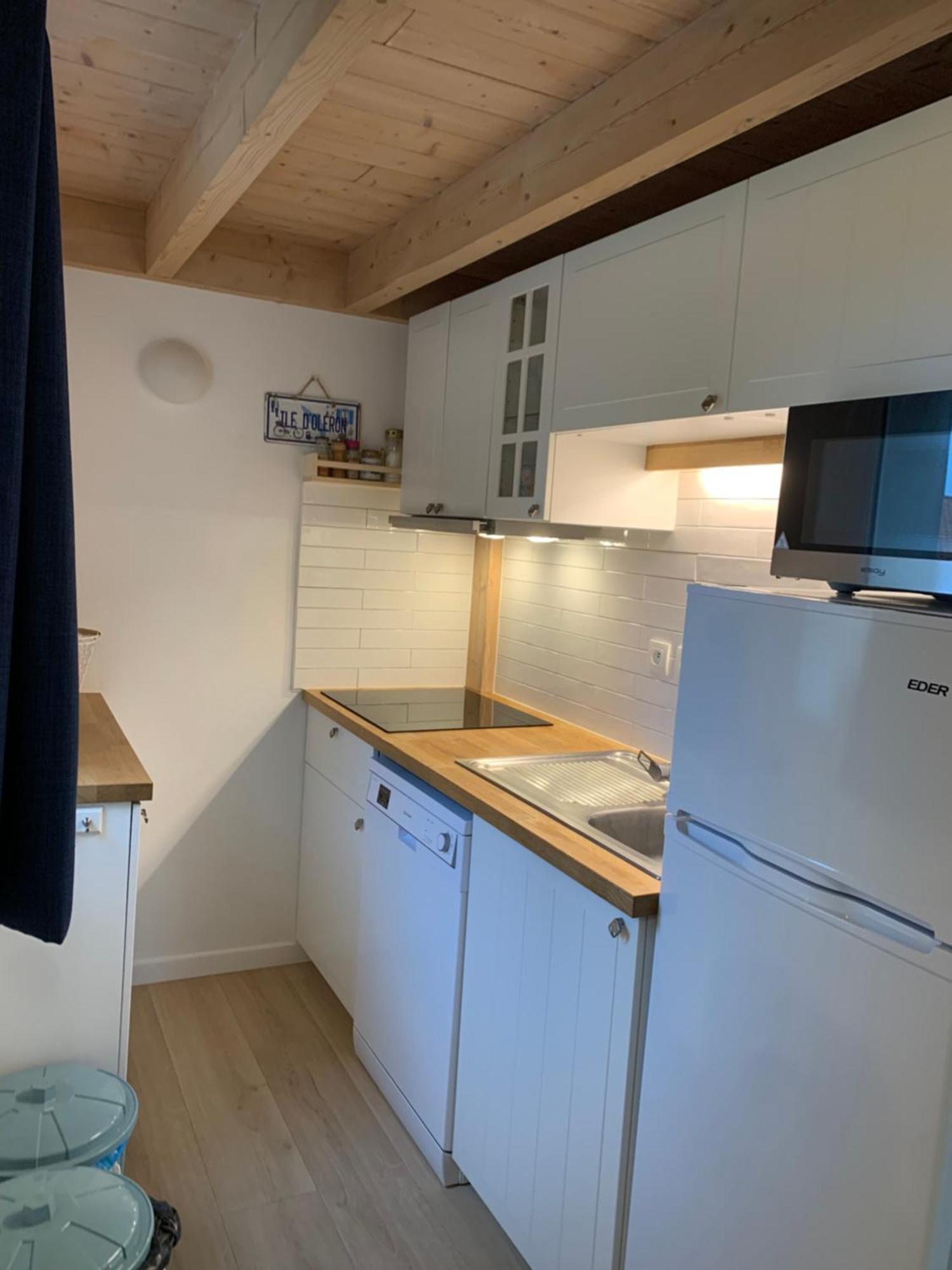 Maisonnette La Coti H5 Avec Piscine Interieure Chauffee, A 400 M De La Plage Et Menage De Fin Sejour Compris Saint-Georges-d'Oleron Exterior photo
